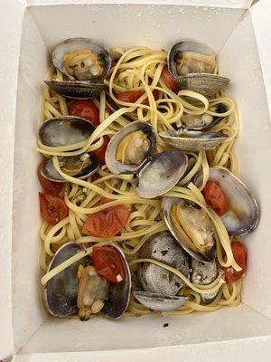 Linguini clams