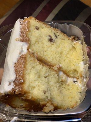 Italian cream cake }:{