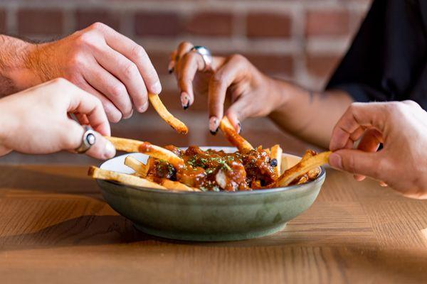 Currywurst Fries