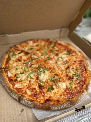 Medium pizza with pineapple and green peppers