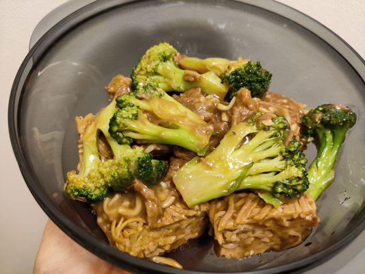 Cake noodles can be topped with anything... Like beef broccoli!