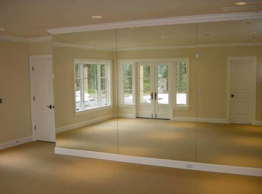 We install or remove existing walls of mirror!