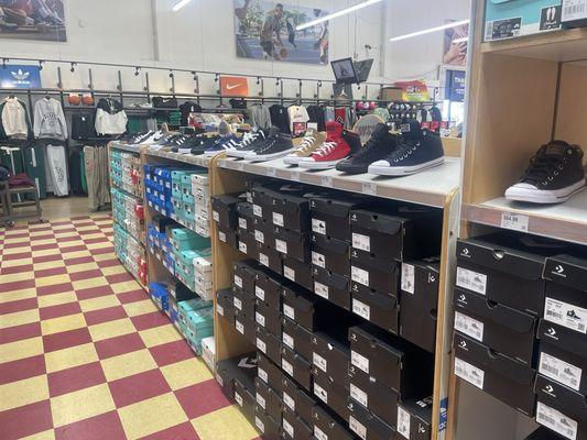 Shoe isle