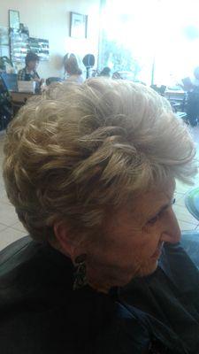 Woman's Color, Cut and Style