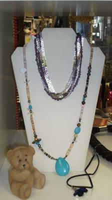 This necklace has a traditional Southwestern design.