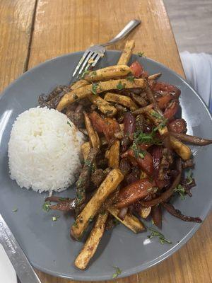 The Jumping Cow (Lomo Saltado)