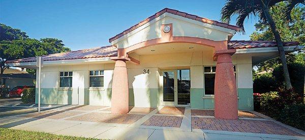 Storefront view Viruet Periodontics Fort Myers FL