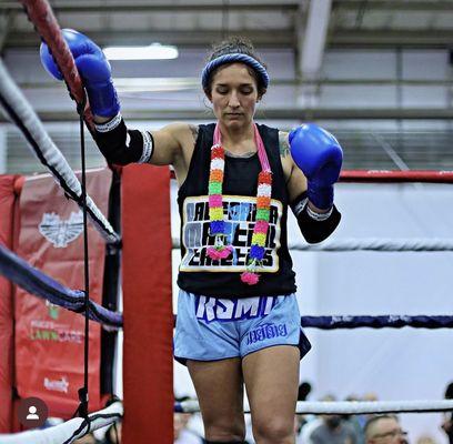 Tina seals the ring before her fight.