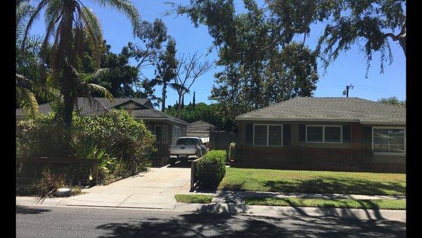 Side by side houses with GAF Timberline HD Shingle. Tustin