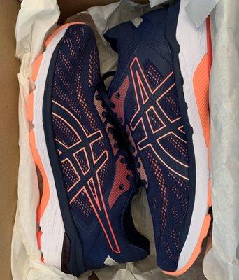 New ASICS, shipped and delivered so quickly