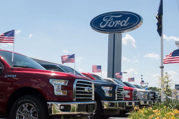 Check out this beautiful F-150 front line. All colors and trim models available here at Laird Noller Ford Lawrence.