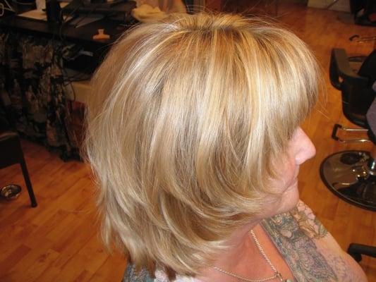 Highlights, cut & blow dry