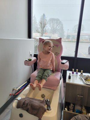 Kid chairs! Pedicure