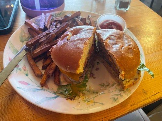 Burger bacon and ranch