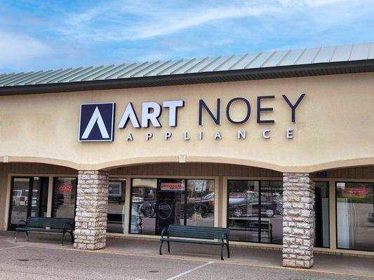 Welcome to the Frankenmuth branch of Art Noey Appliance. A great stop for new appliances and appliance parts.