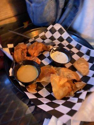 Chicken strips and chips