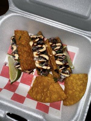 Tuna tacos