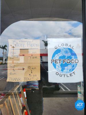 Store Hours of the Global Pet Food Outlet