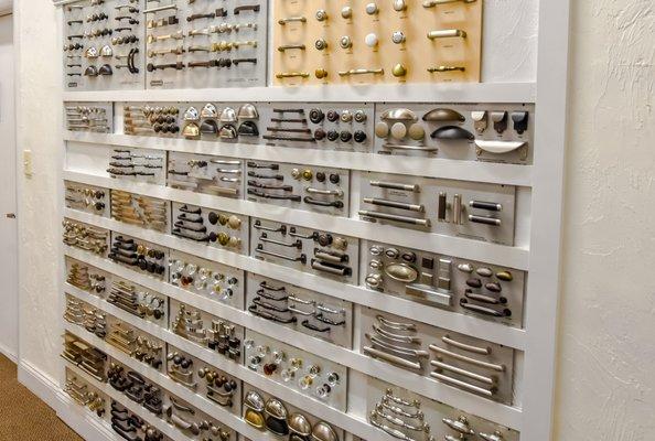 Cabinet hardware selections