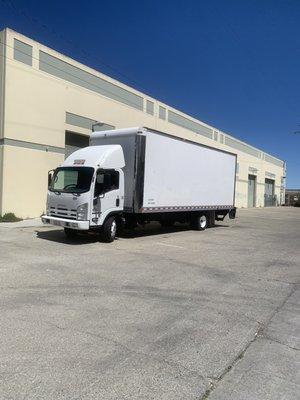 Truck 24ft good size for 3 or 4 bedrooms