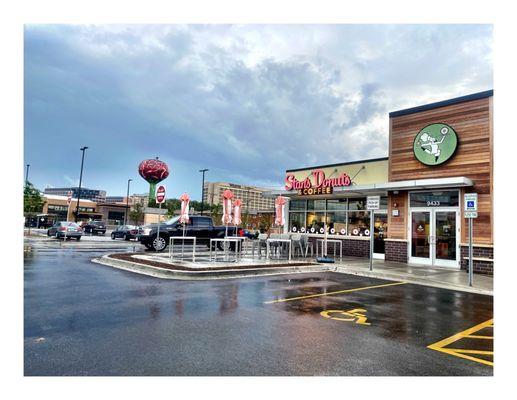 Stan's Donuts & Coffee.9421 W Higgins Rd, Rosemont, IL Chicken Sandwiches & Salads Shakes .etc. Parking Patio.  Cool!