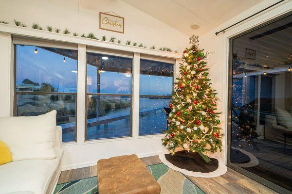 Christmas at Inspiration Point Lakehouse Unit #B43