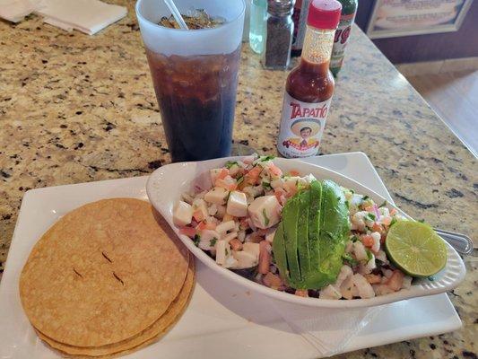 Ceviche de pescado, avocado add abolone.