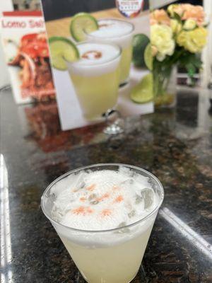 Pisco sour lime