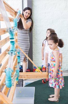 Outdoor water wall activity