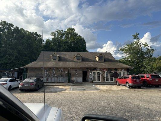 Restaurant outside front