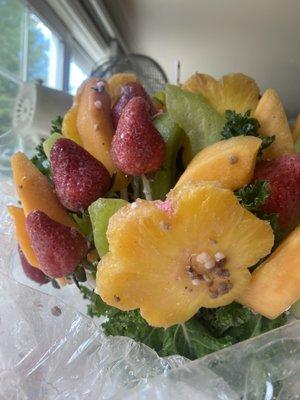 Incorrect Order (this is not a chocolate platter!) and instead received a hot, melted, rotting fruit bouquet