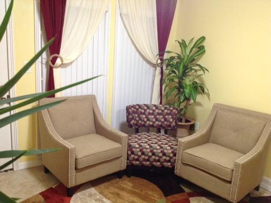 Waiting room at Live Well Natural Medicine