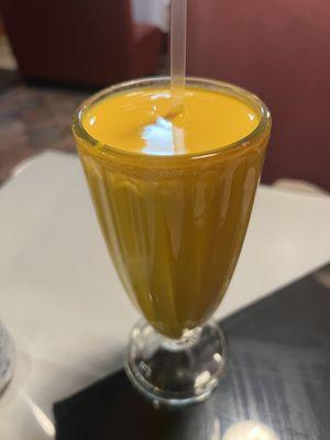 Mango lassi