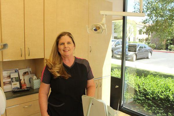 Meet Danielle RDH, Hygienist