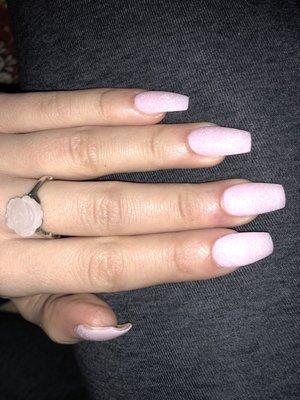 Dip powder on natural nails in love with this color