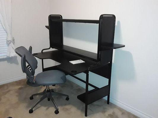 Modern desk design