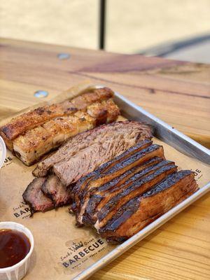 Char siu, beef brisket, and siu yuk (IG: @hangrytrails.us for more OC Foods)