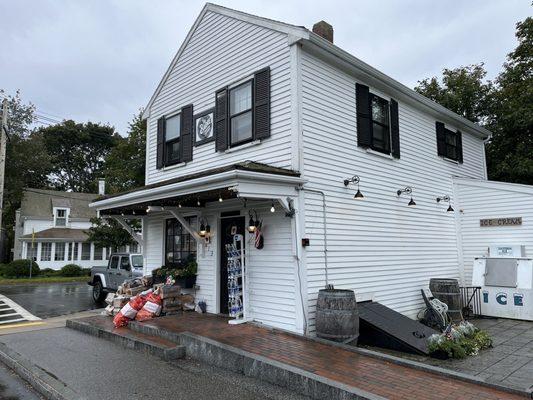 Exterior, with picnic table seating to the right