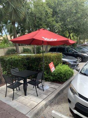 Outdoor seating area at Vicky Bakery Doral !