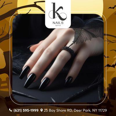 Trick or treat? 
Let your nails be the highlight of your Halloween costume!