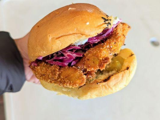 Israeli Hot Chicken Sandwich | Instagram: @telephonesmoothie