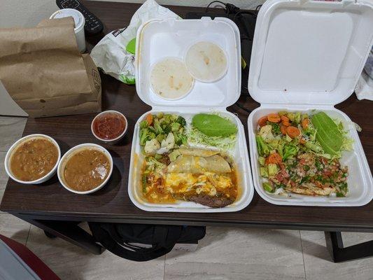 L-R: Steak Tampiqueno, $14.99 prior to tax. Pollo Qui Qui Ri Qui, $11.99 prior to tax. Both meals come w/ beans