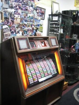 Our old timer Juke Box!!
Put a quarter and ask Tommy or his dad, Fred, for a dance :)