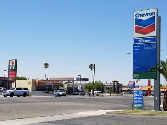 Saasta's Chevron Service & Food Mart