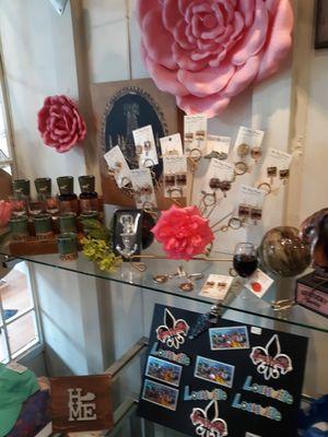 New Arrivals - Kentucky Shot Glasses and Kentucky Horse earrings along with other Louisville KY girfts.