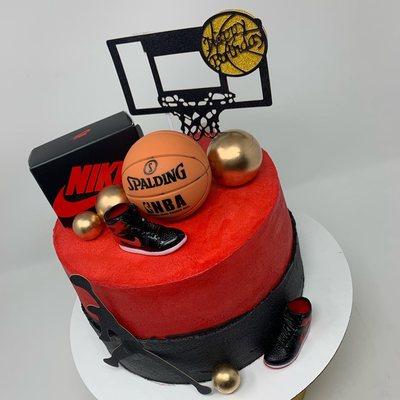 Basketball themed birthday cake!!