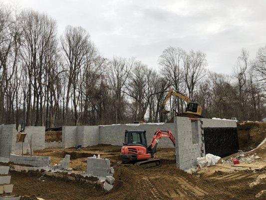 Excavation and Grading contractors of Dirt Devil Landscaping performing foundation & basement excavation services for in Bowie, MD