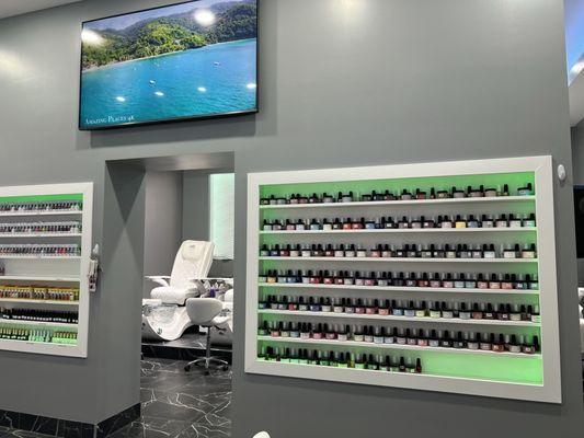 The business and my gel pedicure unique experience.