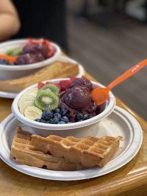 Açaí bowl with a waffle added!