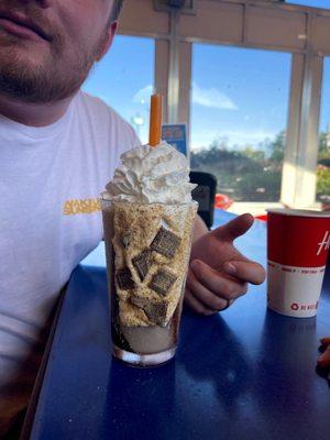 Peanut Butter Cup Shake